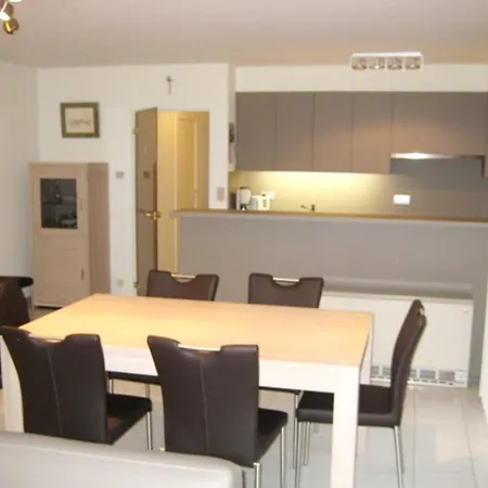 Apartment For 6 Guests In *